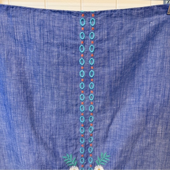 Talbots Linen Cotton Skirt with Beautiful Floral Embroidery - Picture 4 of 11